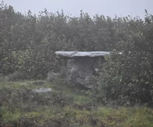 Gleninsheen (Wedge Tomb)