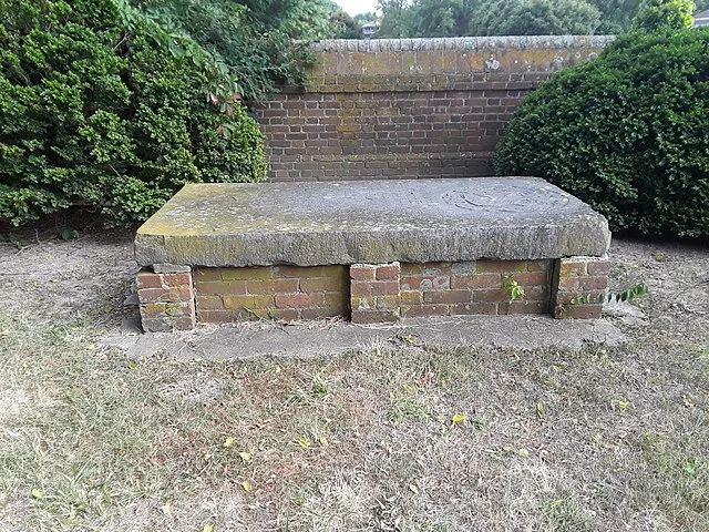 Grave Goods and Artifacts of Tomb of Custis