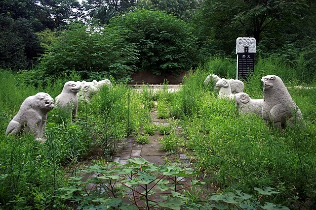 Historical Background of Tomb of Min Ziqian