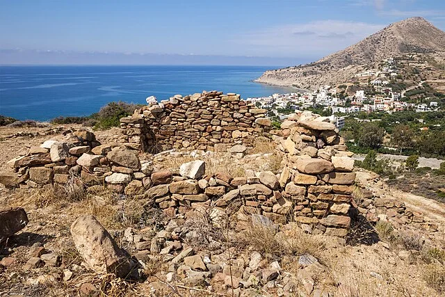 Location and Discovery in Myrtos Pyrgos