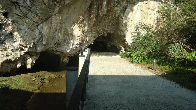 Tito Bustillo Cave