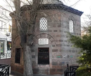 Tomb of Karyağdı Hatun