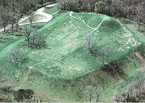 View of the Emerald Mound earthwork near Natchez, Mississippi, second-largest pre-Columbian mound in the United States
