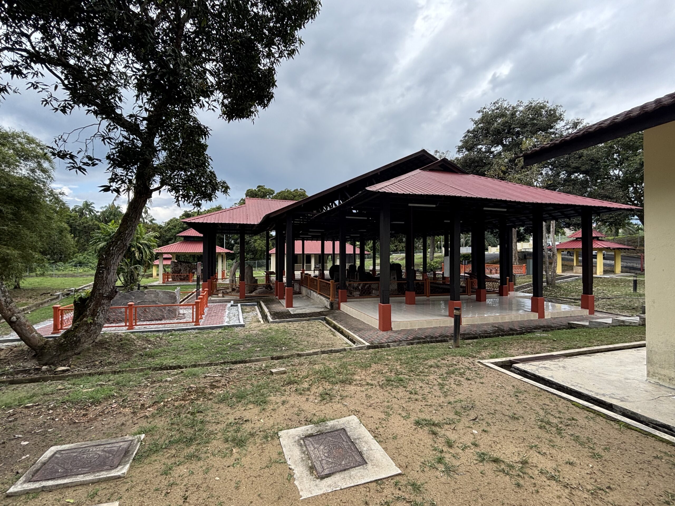 Pengkalan Kempas: Ancient Menhirs and a 1467 Muslim Tomb