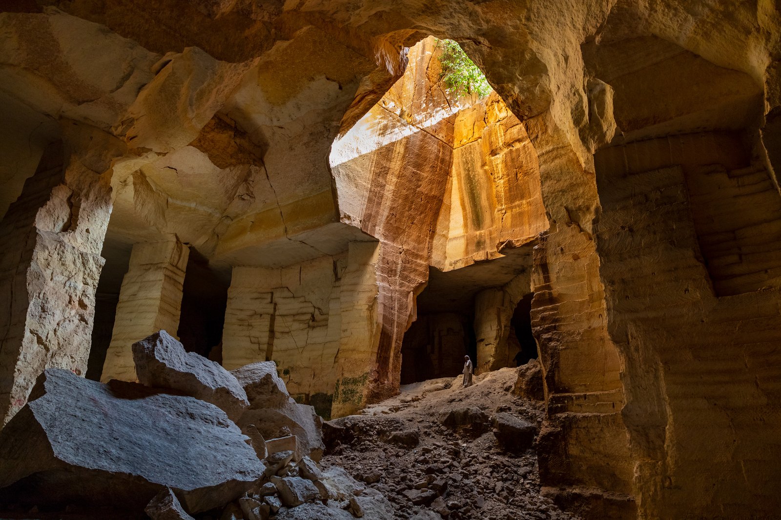 Bazda Caves: How a Quarry Built Harran’s Great Mosque