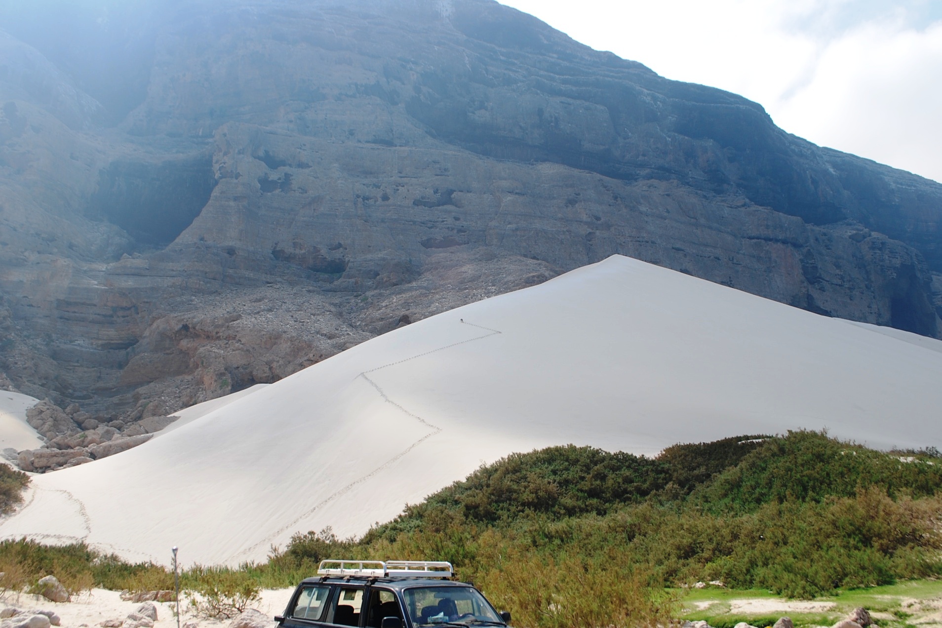The Arher dunes and coast below Hoq Cave on north-east Socotra