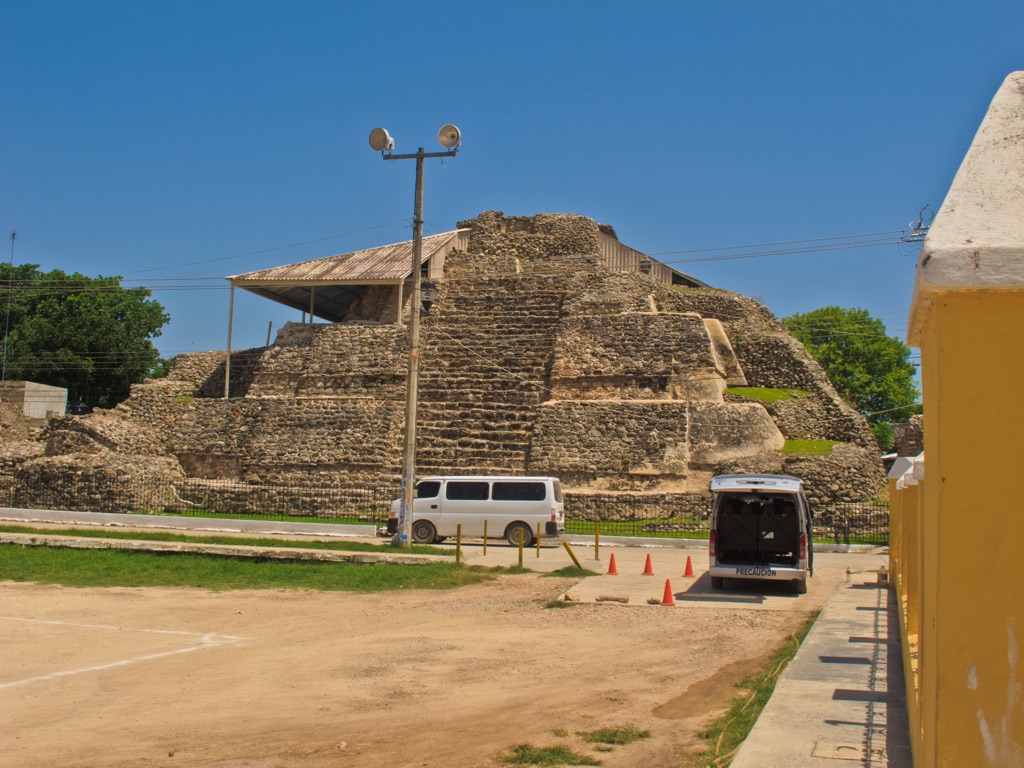 Acanceh maya ruins