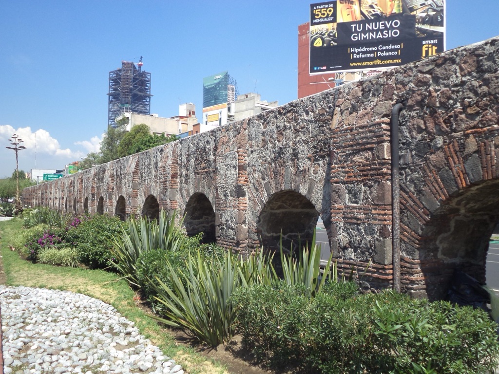 Chapultepec aqueduct 1