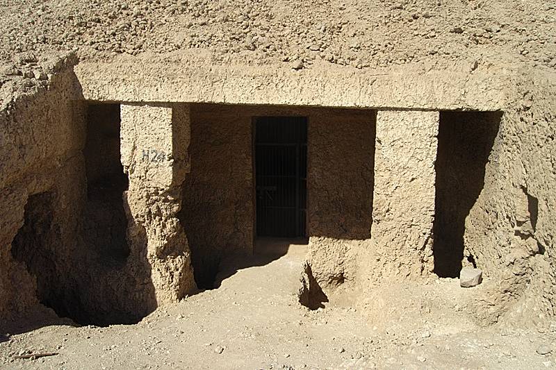 El Hawawish Tombs 3
