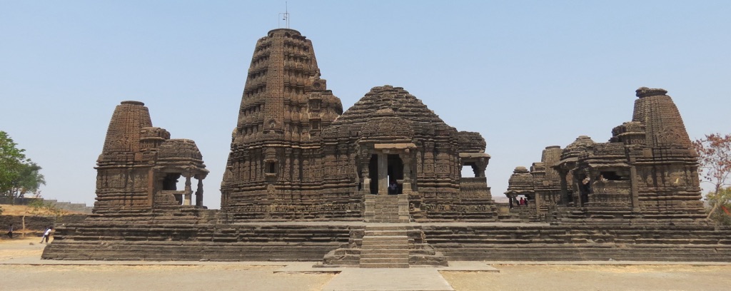 Gondeshwar Temple 1