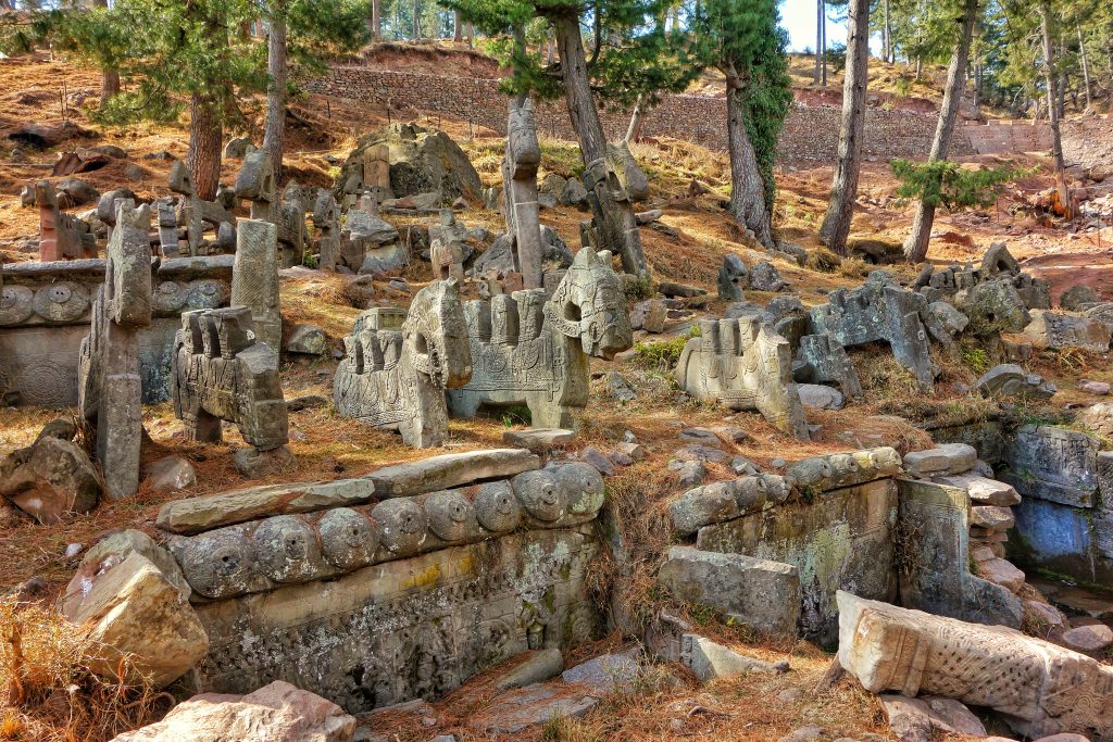 Horsemen Statues of the Pir Panjal 10