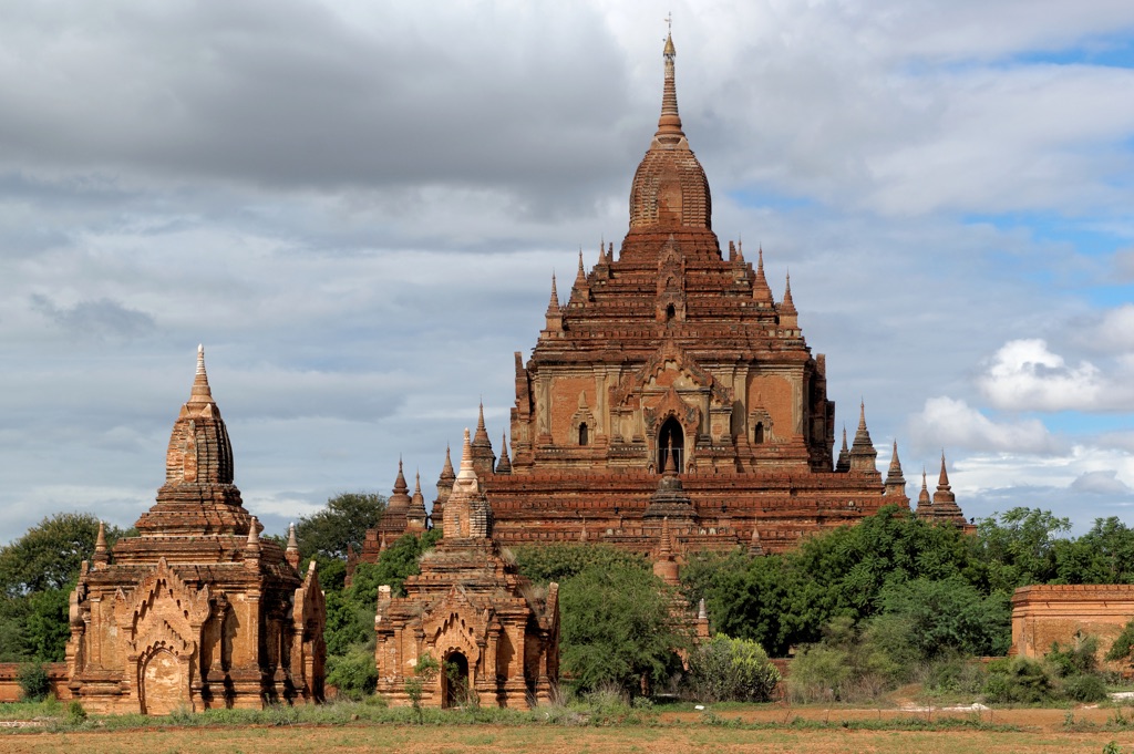 Htilominlo Temple