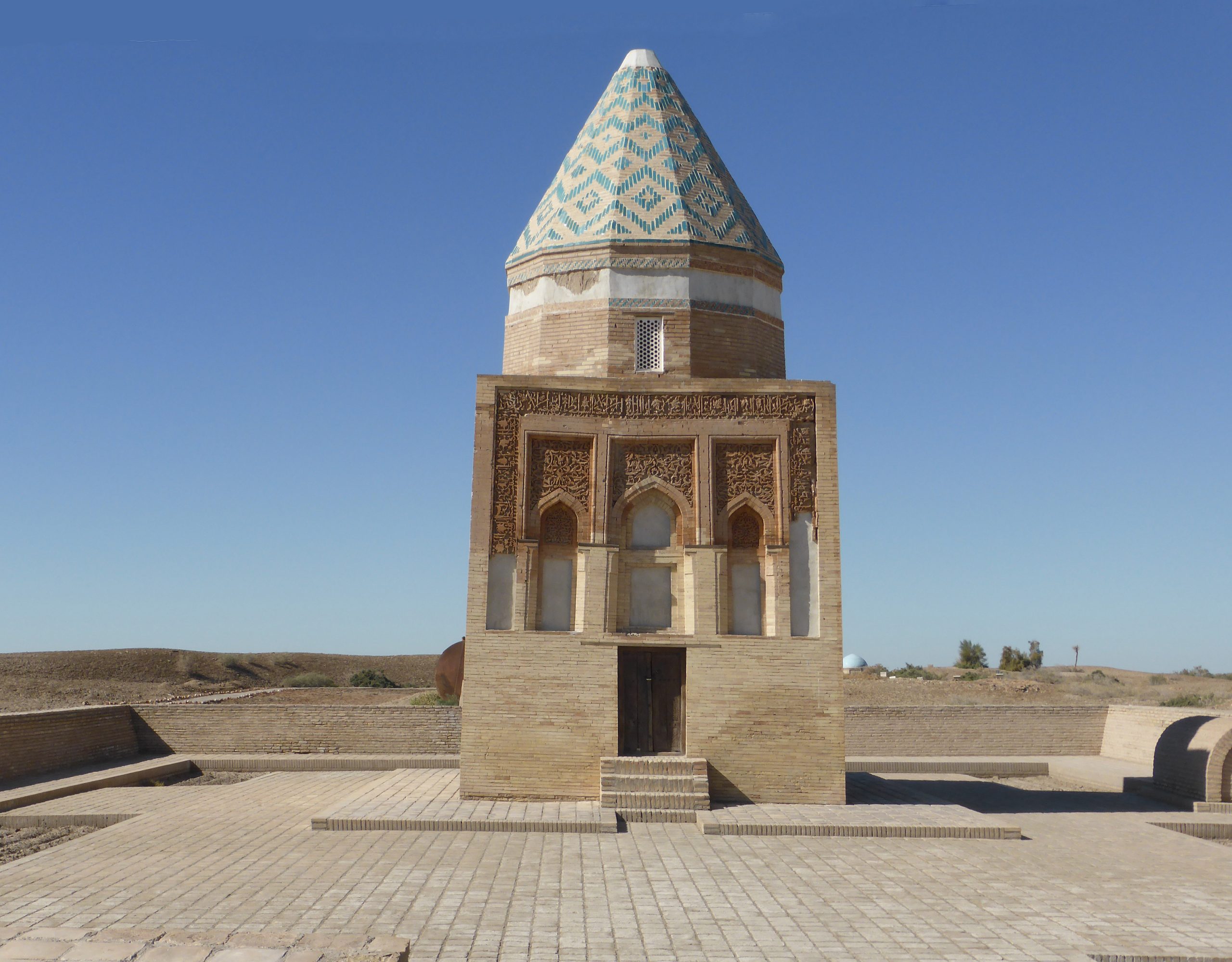 Il Arslan Mausoleum 2