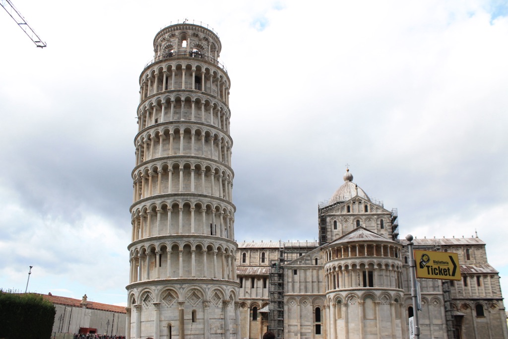 Leaning Tower of Pisa 3