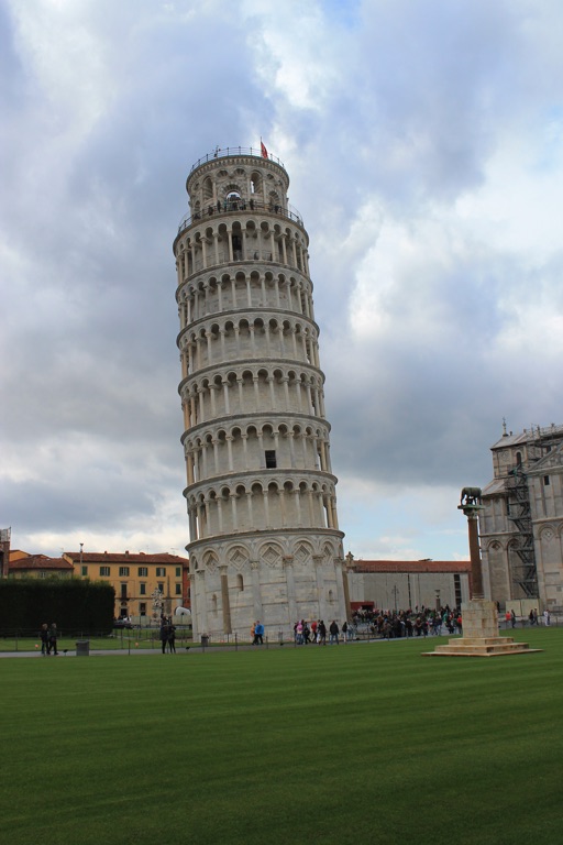 Leaning Tower of Pisa 4