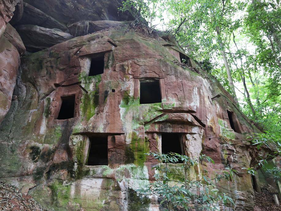 Shicheng Cliff Tombs