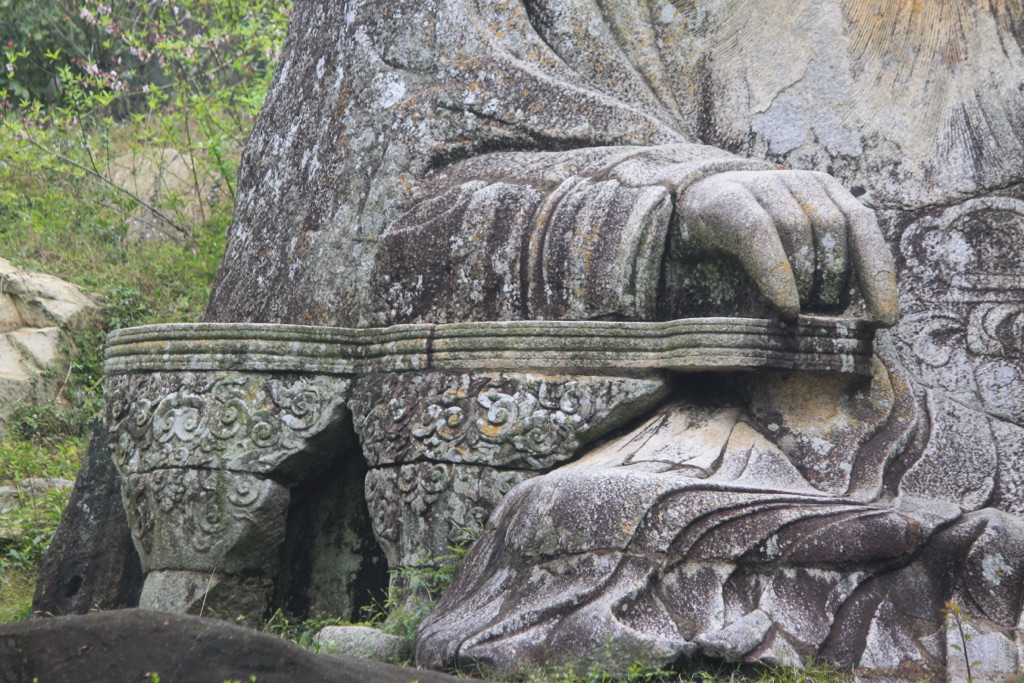 Stone statue of Laozi 2