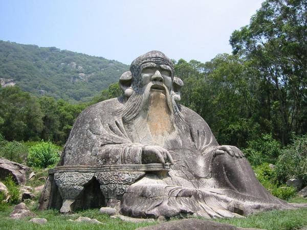 Stone statue of Laozi 4