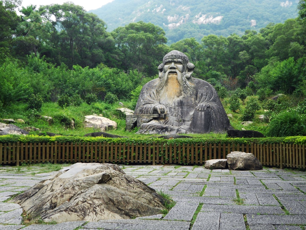 Stone statue of Laozi 7