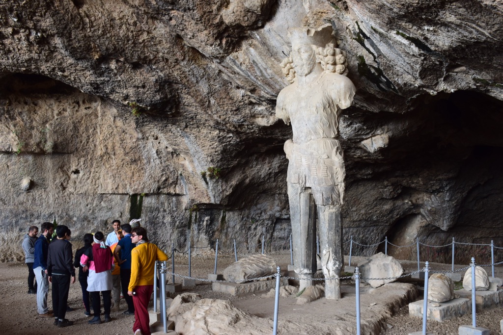 The Colossal Statue of Shapur I 1