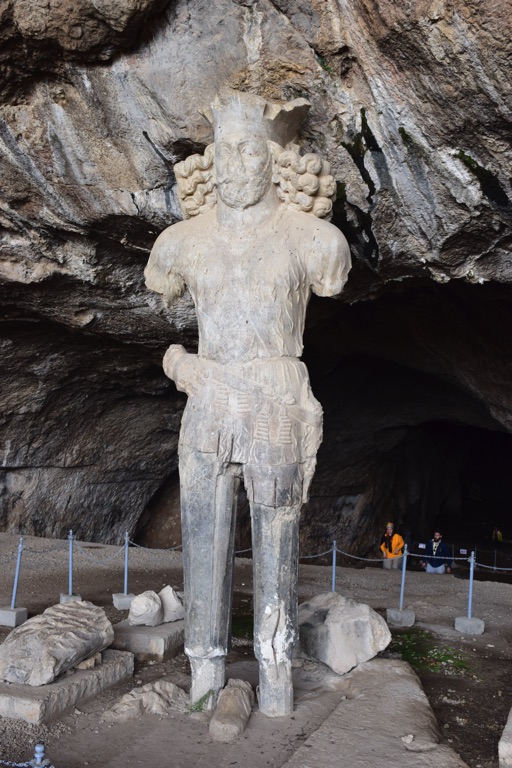The Colossal Statue of Shapur I 3