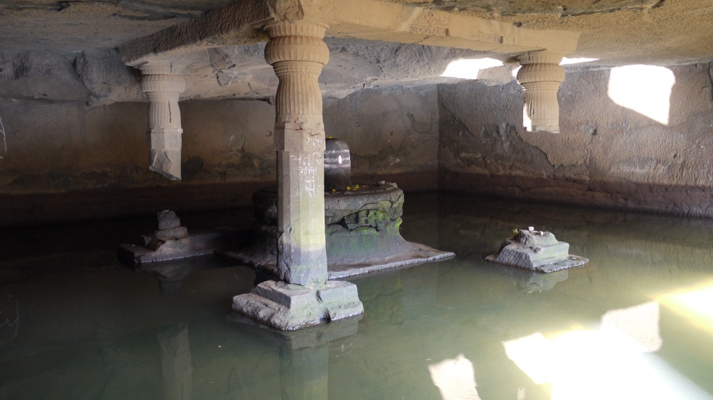The Kedareshwar Temple 2