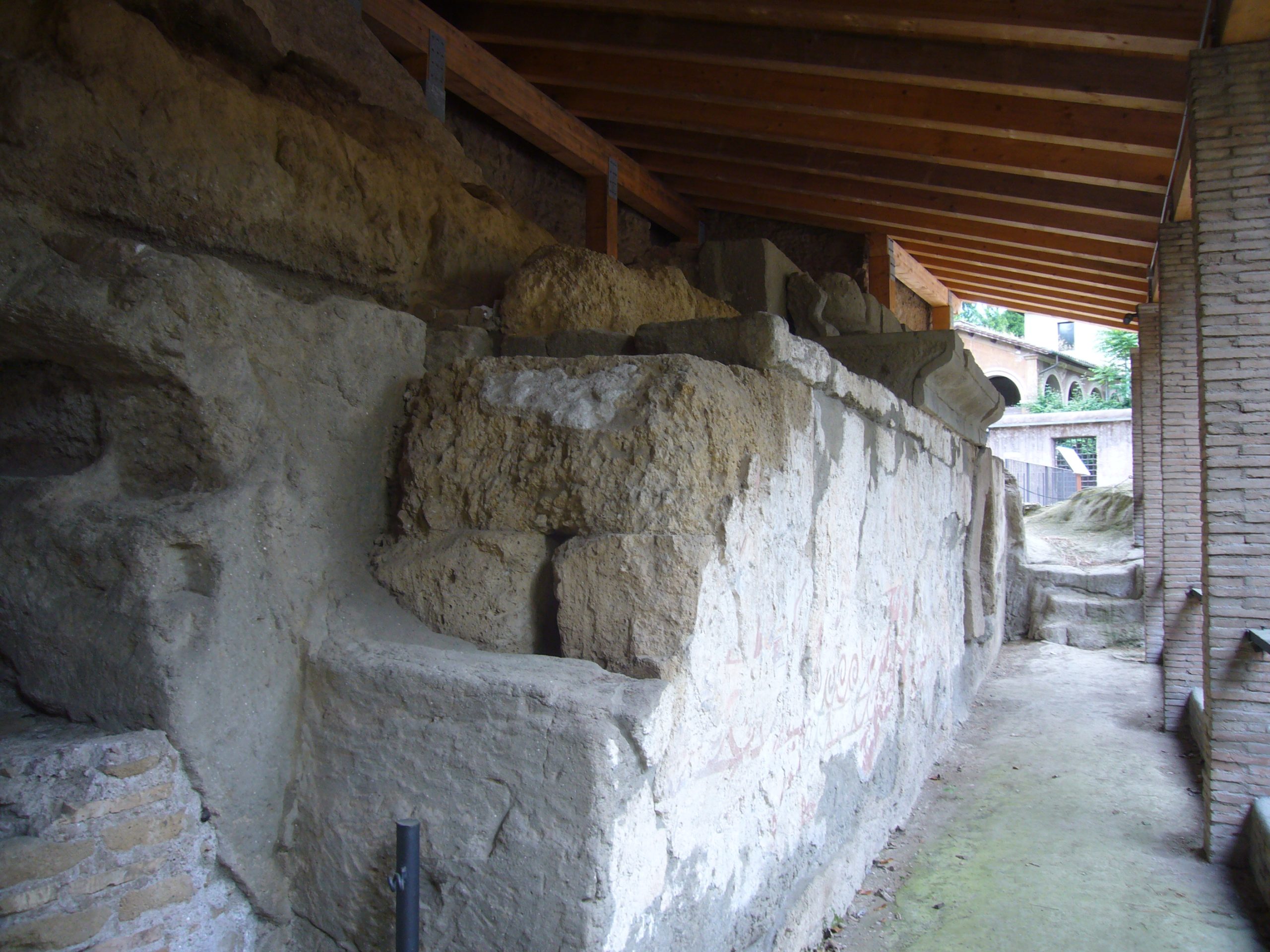 Tomb of the Scipios 4