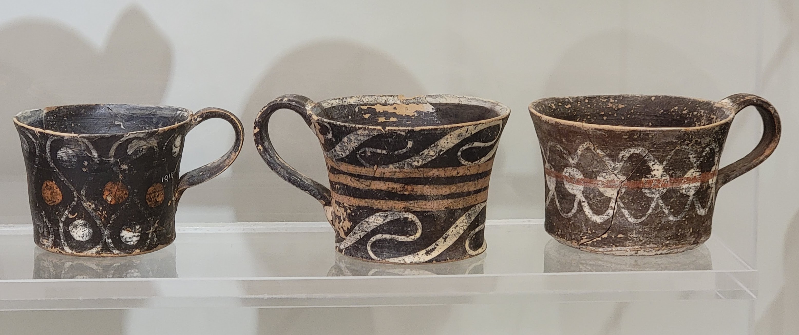 minoan pottery