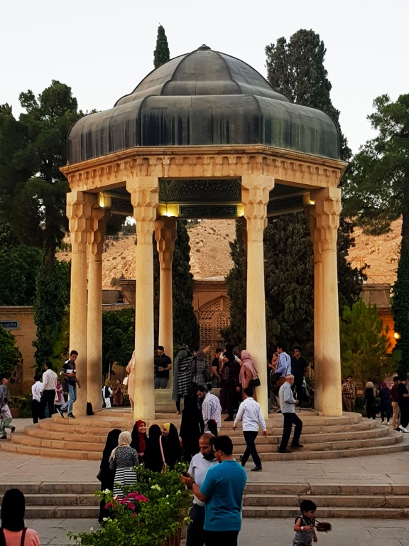tomb of hafez 3