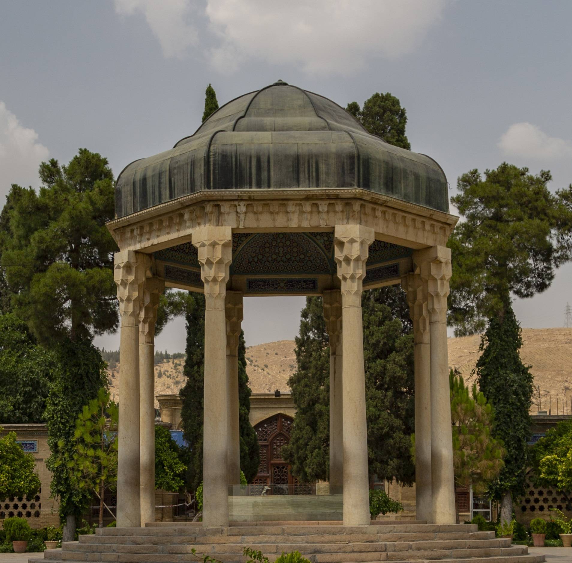 tomb of hafez 4