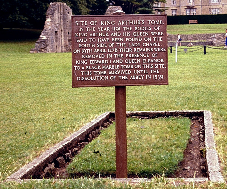 tomb of king arthur 1