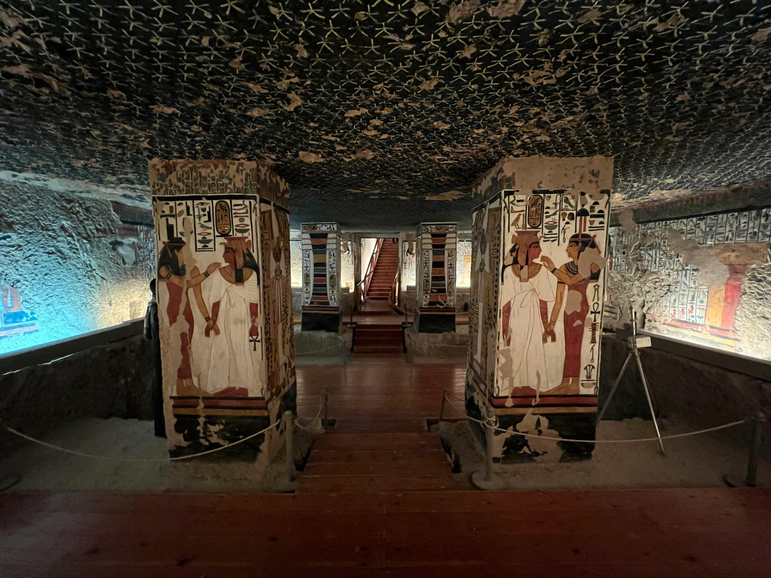 tomb of nefertari 2