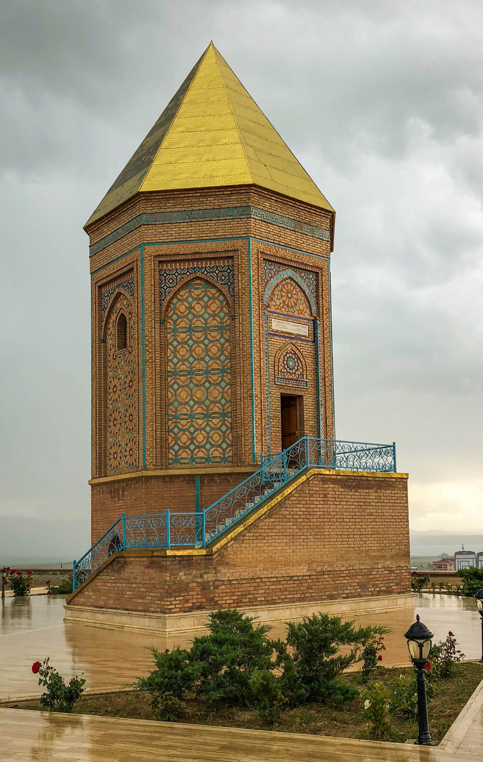 tomb of noah 2